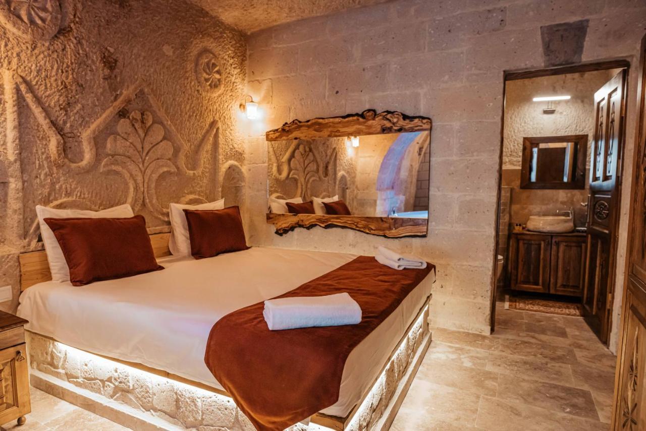 Bayar Cave Suites Юргюп Екстериор снимка