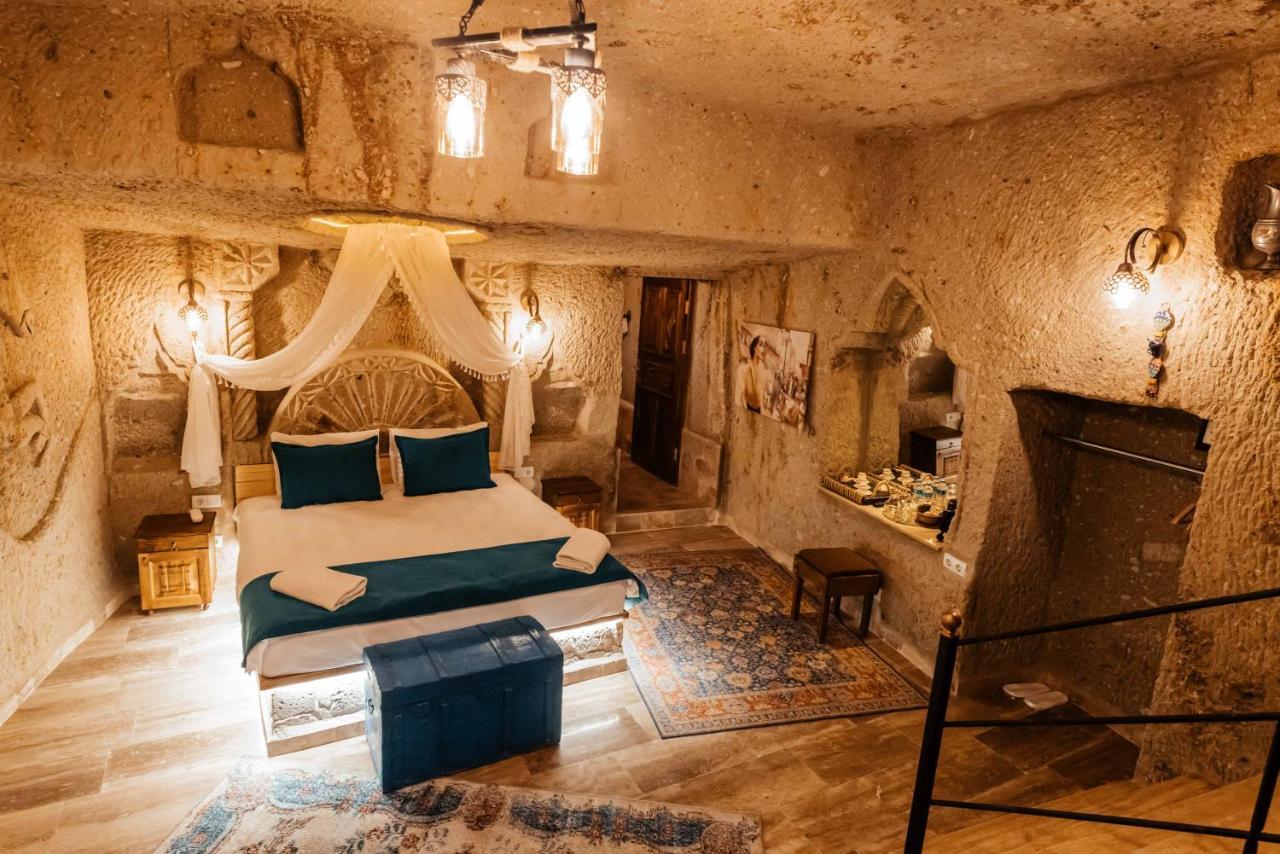 Bayar Cave Suites Юргюп Екстериор снимка